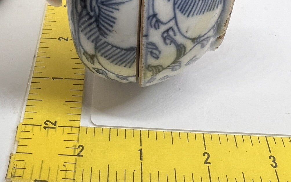 Antique Chinese Blue & White Porcelain Covered box