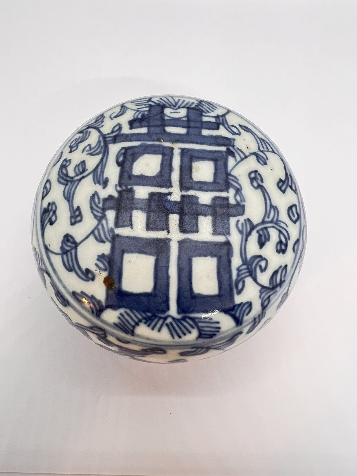 Antique Chinese Blue & White Porcelain Covered box
