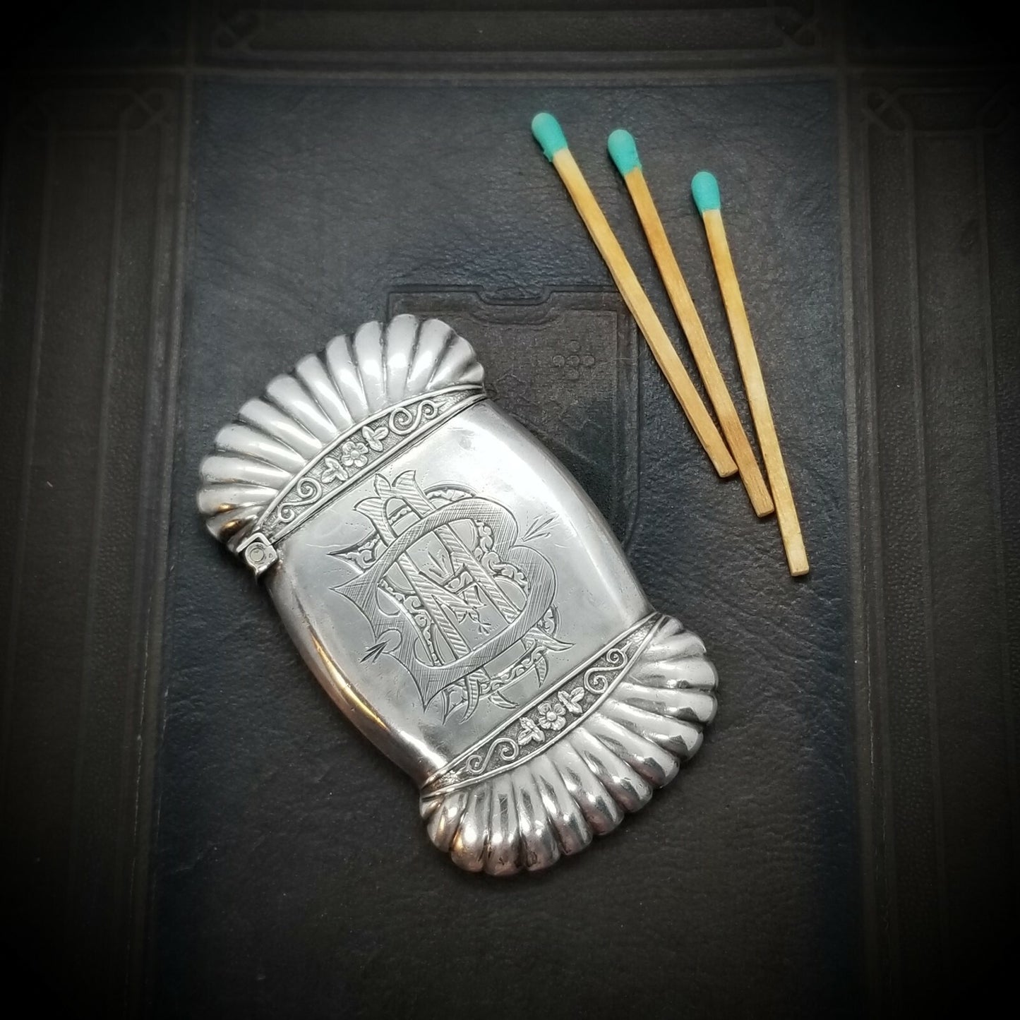 Antique Art Nouveau Sterling Silver Match Safe Vesta Case  Combed End