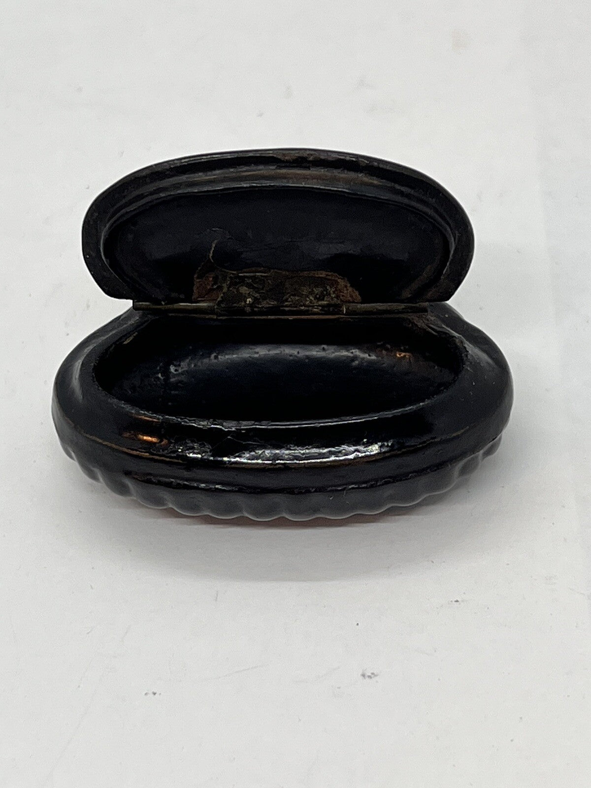 Antique 18th Century French Scalloped Papier Paper Mache Lacquer Snuff Box