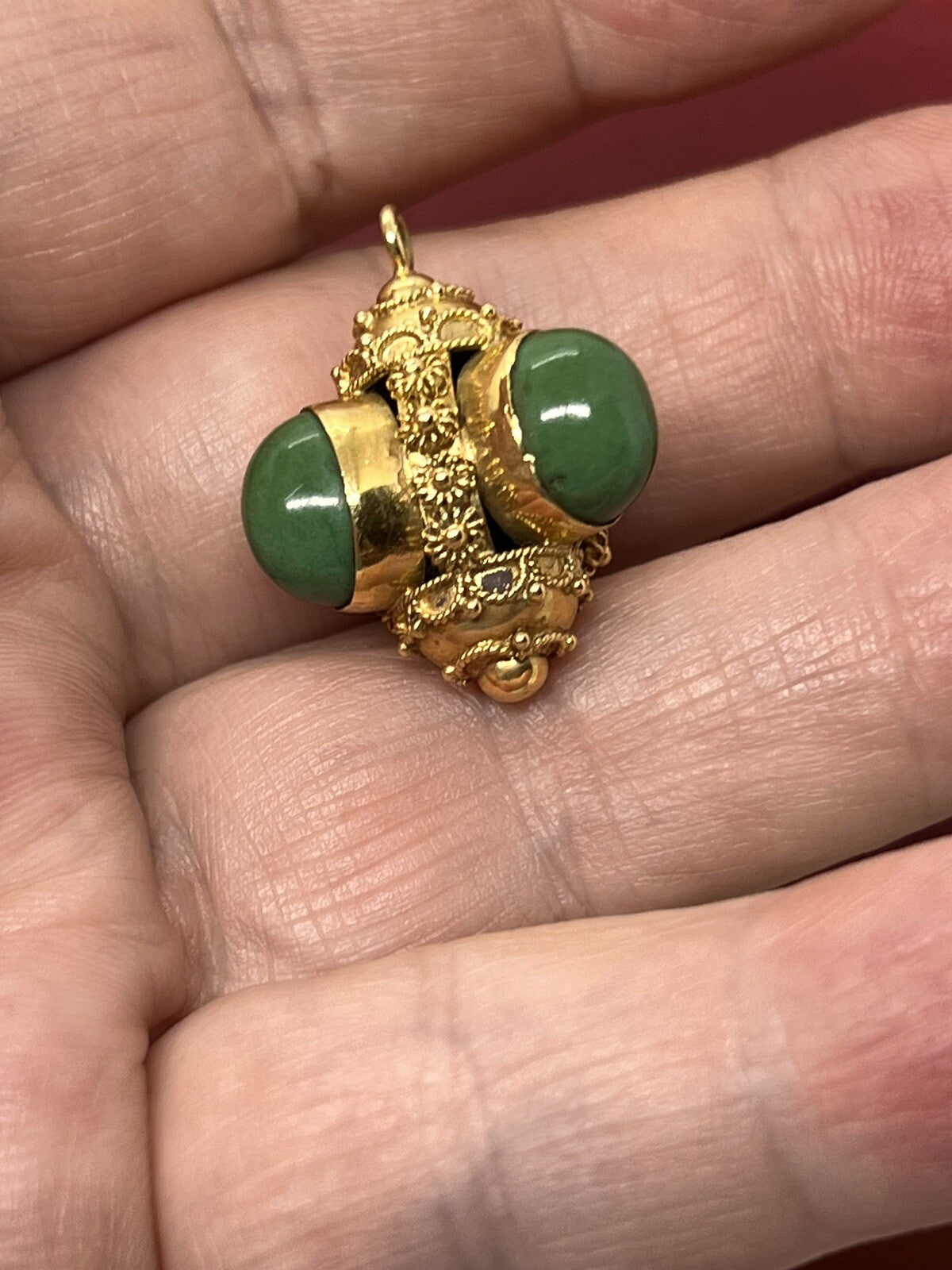 18K Gold Etruscan Revival Chrysoprase? Bracelet Charm Fob Necklace Pendant 6.5g
