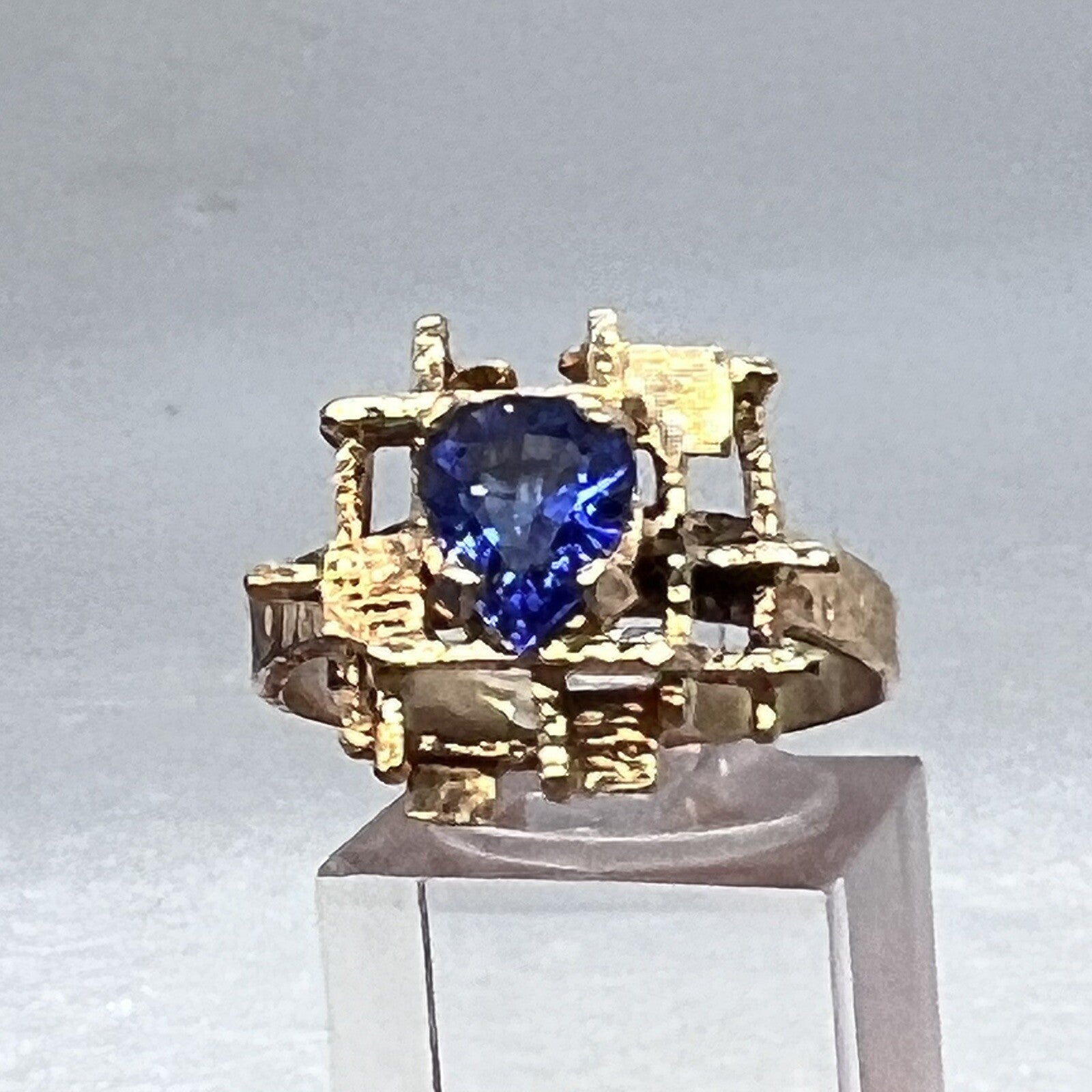 1980s Estate Tanzanite 14K Gold Geometric Cocktail Ring 6.7g Signed SJ